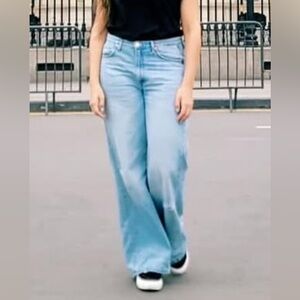 Zara Light Blue Wide-Leg Jeans for Women